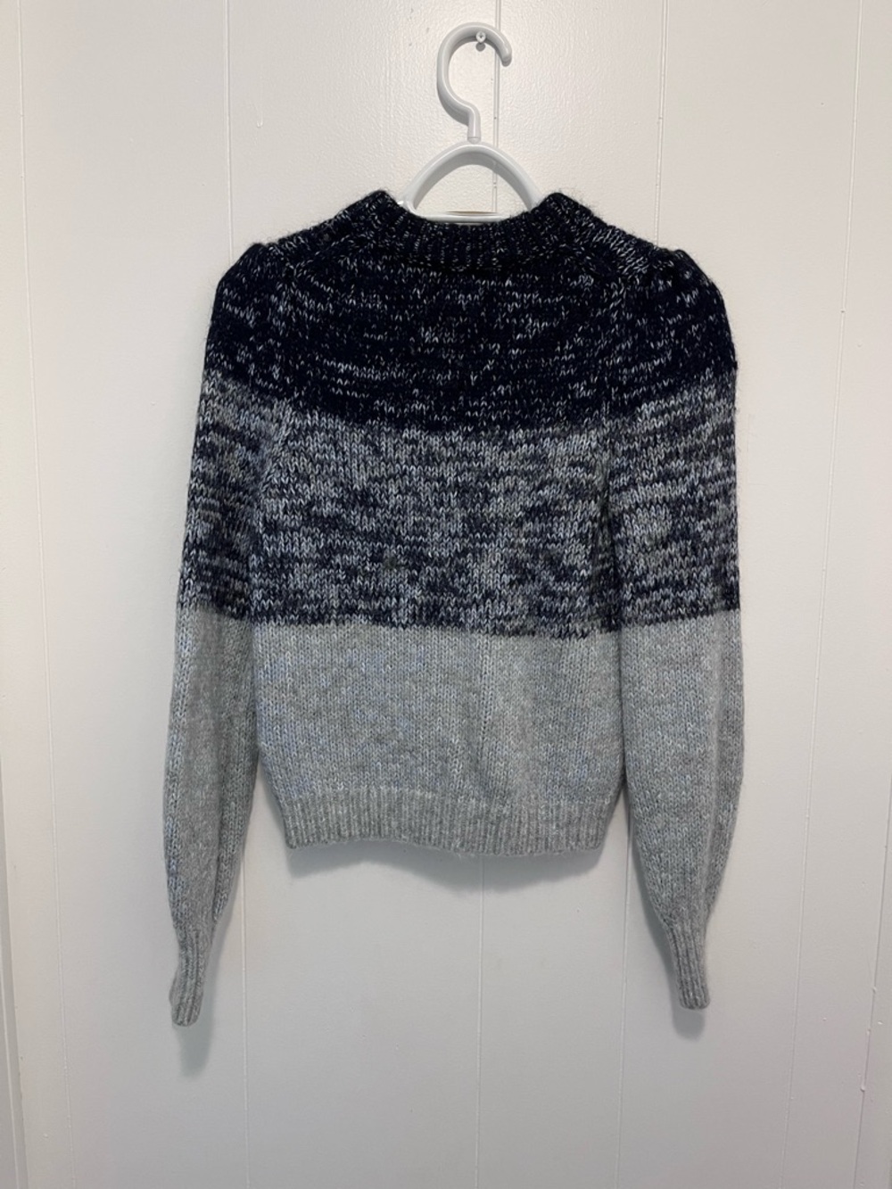 Banana Republic Colorblock Sweater - Picture 4 of 4